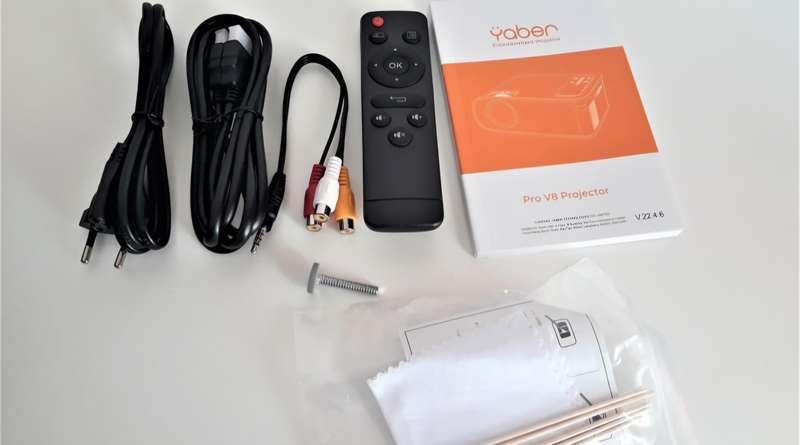 Yaber Pro V8 1080 projector (BRAND NEW) Been opened and tested. BRAND NEW with all accessories. This