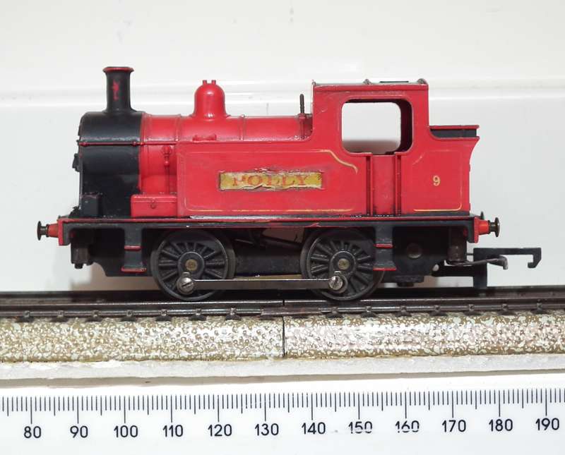TRI-ANG OO: Vintage 0-4-0 English Steam Loco`POLLY`in Fair Running Condition. (England)