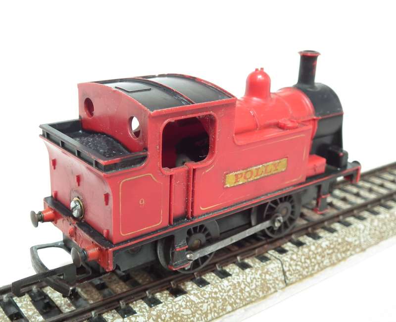 TRI-ANG OO: Vintage 0-4-0 English Steam Loco`POLLY`in Fair Running Condition. (England)