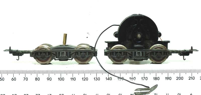 LIMA HO: SAR Complete E5 Powered Loco Bogeys in Good Condition for Parts.(Italy)