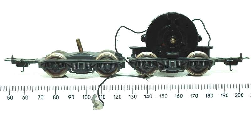 LIMA HO: SAR Complete E5 Powered Loco Bogeys in Good Condition for Parts.(Italy)