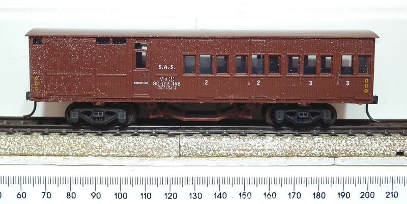 LIMA HO: Old Incomplete V8 Guards Van in Scrap condition for Parts Only