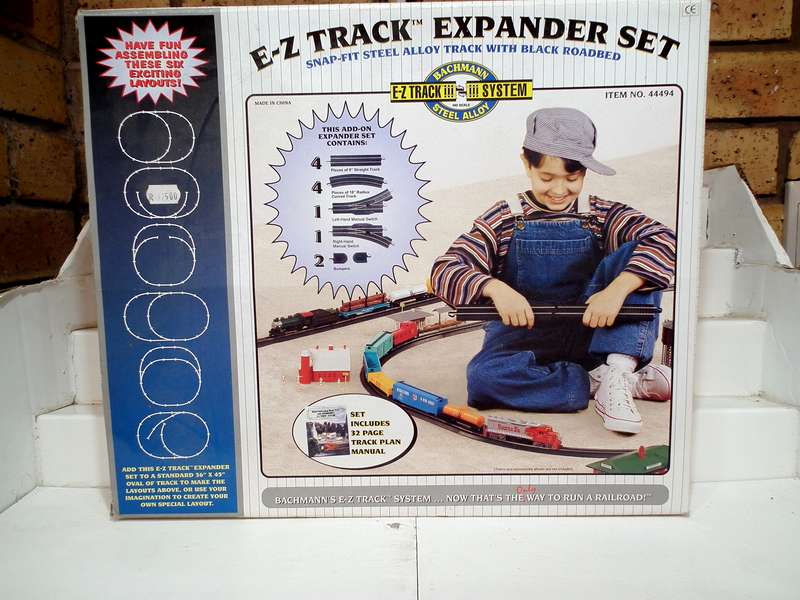 BACHMANN HO:  12pc EZ Metal Track Expander Set  in Like New Condition.(China)