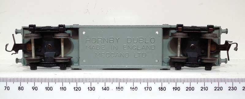 HORNBY DUBLO OO: Vintage English All Metal Lowbed With Load in Good Un-Boxed condition(England)