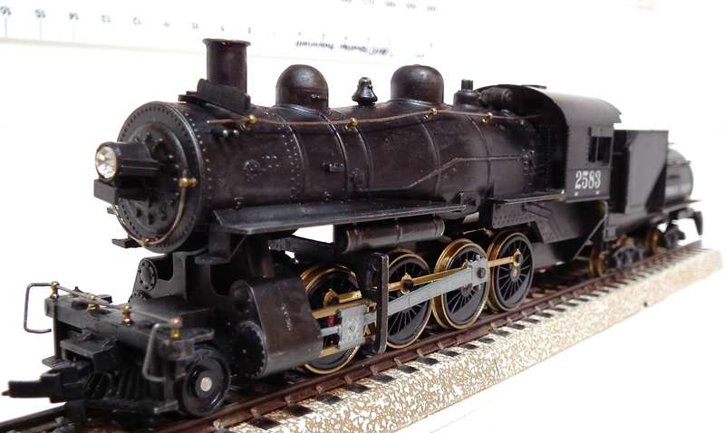 STEAM LOCO HO: Unbranded Vintage 2-8-0 American SP Steam Loco in Fair Running Condition.