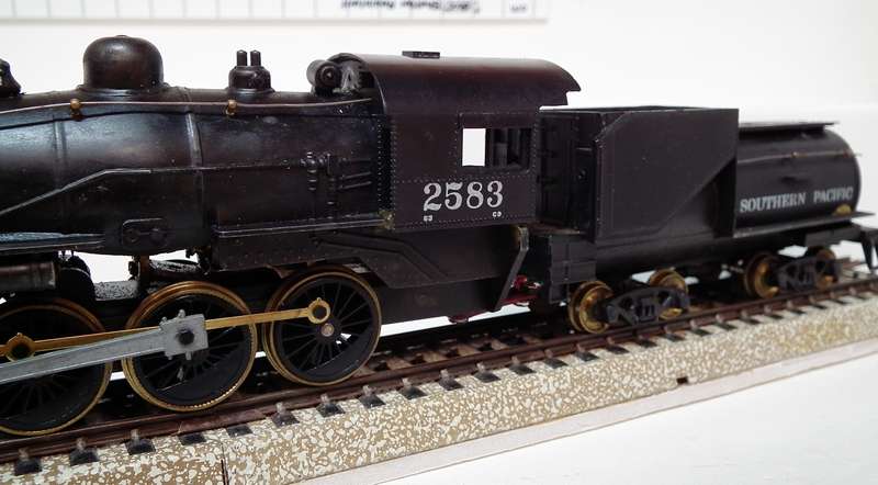 STEAM LOCO HO: Unbranded Vintage 2-8-0 American SP Steam Loco in Fair Running Condition.