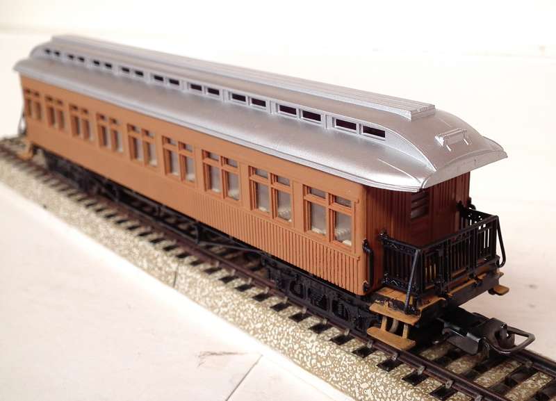 ELCTROTREN HO:  Detailed Old Timer Passenger Coach in Good  Used and  Un-Boxed condition.(Spain)