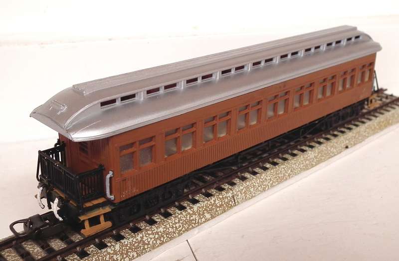 ELCTROTREN HO:  Detailed Old Timer Passenger Coach in Good  Used and  Un-Boxed condition.(Spain)
