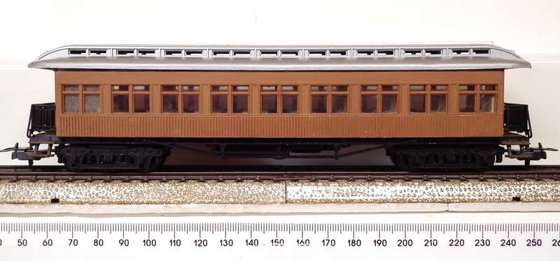 ELCTROTREN HO:  Detailed Old Timer Passenger Coach in Good  Used and  Un-Boxed condition.(Spain)