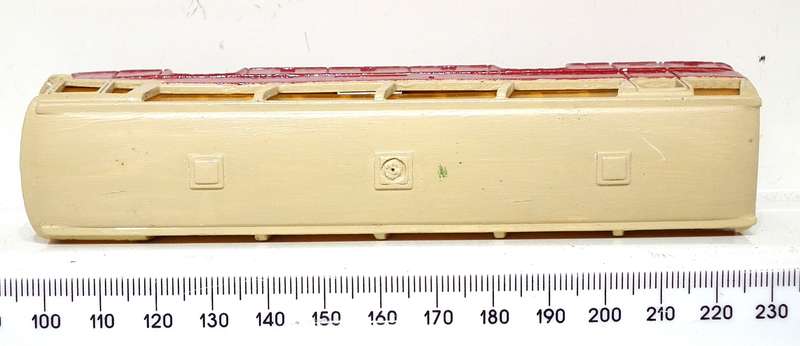 MAJORETTE HO:  Metal/Plastic Bus in Fair Repainted Un-Boxed Condition.(France)