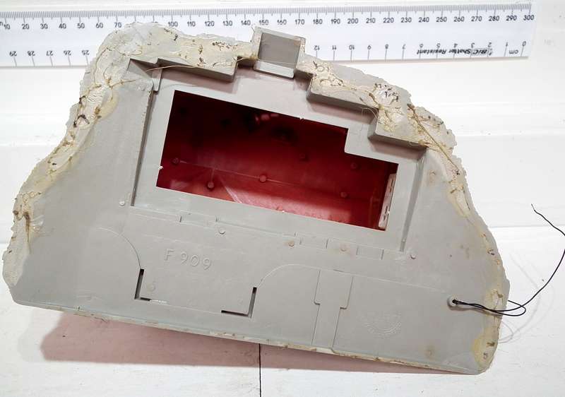 KIRBRI HO: Country Station Building with Platform in Fair, Used and Un- Boxed Condition.(GR)