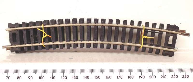 LIMA HO:  3pc Nickel Silver Compensation Track in Good Used Condition.(Italy)