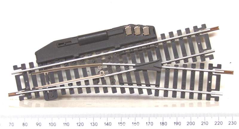 LIMA HO/OO: This Right-hand Steel Electro-magnetic Point is in Good Used Condition.(England)