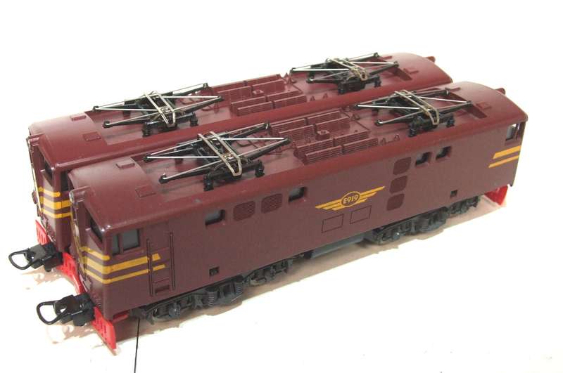 LIMA HO:  SAR E919 "Trans Karoo" Class E5 Electric Loco Set in Very Good Un-Boxed condition (Italy)
