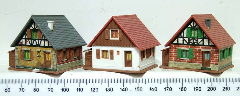SCENERY N:  3x European Style Plastic Houses in Good Used Condition.