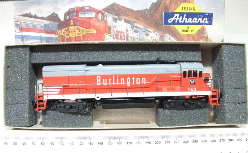 ATHEARN HO: BURLINGTON  GP 35 Number 153 Diesel Loco in New Old Stock Boxed condition.(USA)