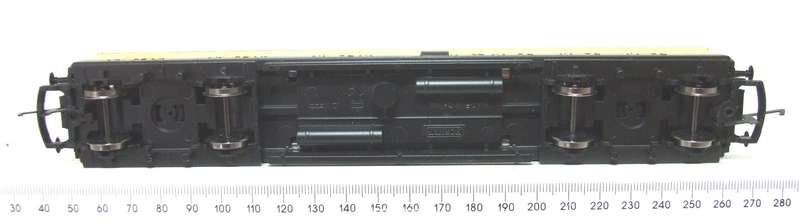 HORNBY OO: Vintage GWR Guards/Baggage Car in Good Un-Boxed condition(England)