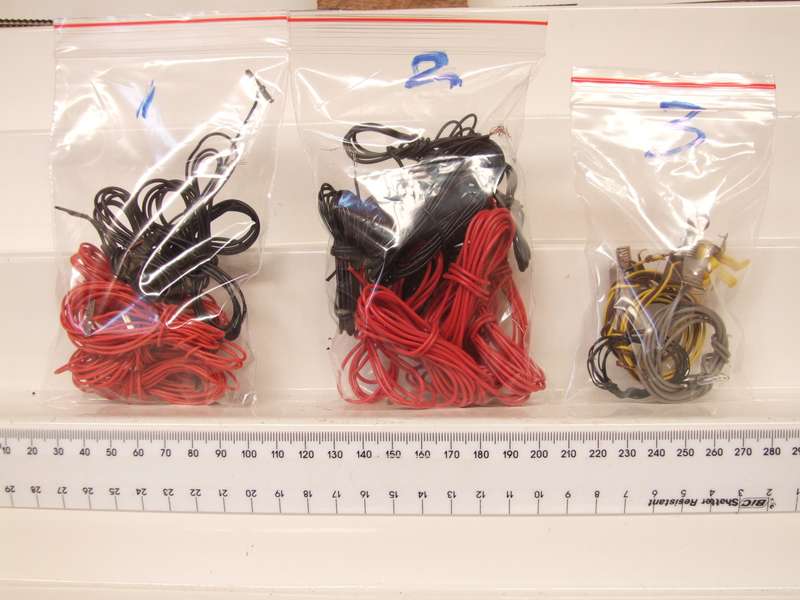 WIRE HO/OO: On Auction is this Lot of Wires, some with Fishplates in usable condition.
