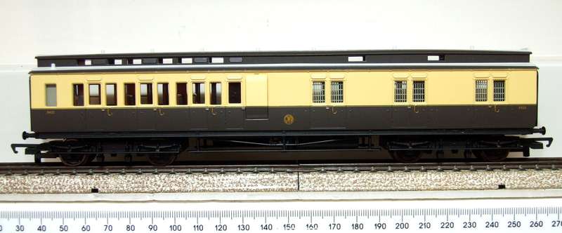 HORNBY OO: Vintage GWR Clerestory Brake Coach in New Boxed condition.
