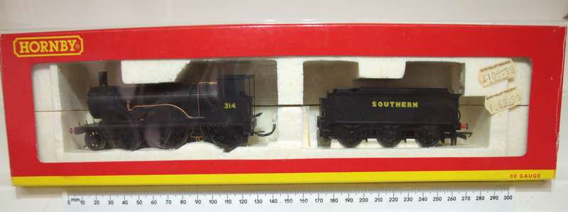 HORNBY OO: Vintage 4-4-0 Class T9 Steam Locomotive(314) in Like New Boxed Condition.