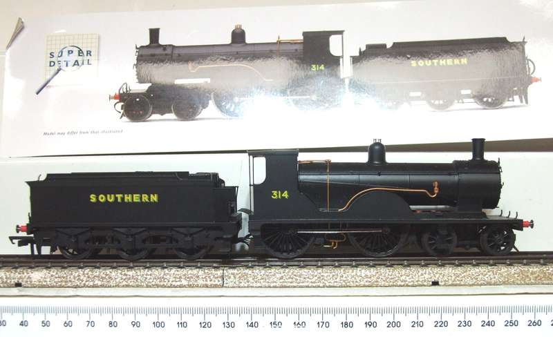 HORNBY OO: Vintage 4-4-0 Class T9 Steam Locomotive(314) in Like New Boxed Condition.