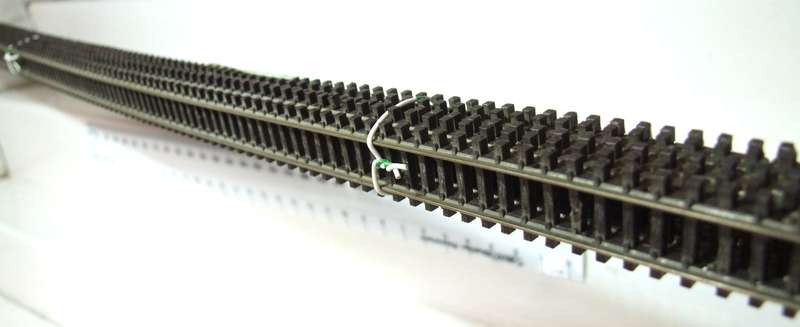 PECO N: This 5pc 730mm Long Nickel Silver Flex Track is in Fair Used Condition.(England)