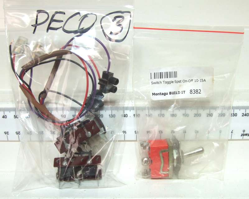 PECO HO/OO/N: These wired point motors + new Toggle Switch are in good used condition. (England)