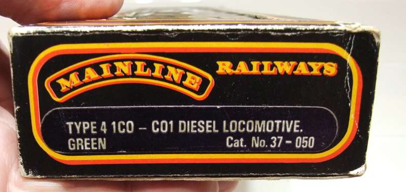 MAINLINE OO: English TYPE4 1CO-CO1 Diesel Freight Loco in Like New Boxed Condition (HKong)