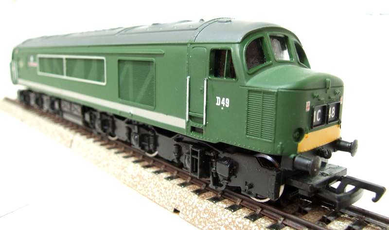 MAINLINE OO: English TYPE4 1CO-CO1 Diesel Freight Loco in Like New Boxed Condition (HKong)