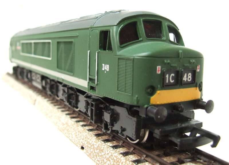 MAINLINE OO: English TYPE4 1CO-CO1 Diesel Freight Loco in Like New Boxed Condition (HKong)