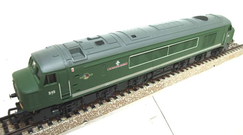 MAINLINE OO: English TYPE4 1CO-CO1 Diesel Freight Loco in Like New Boxed Condition (HKong)