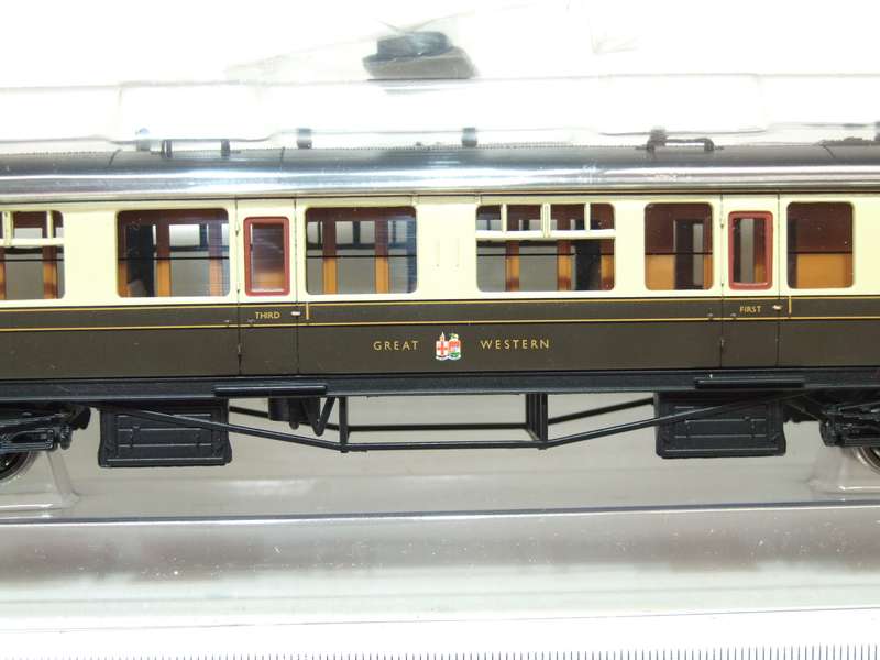 BACHMANN OO: Vintage GWR Brake Composite Coach Mint in Box condition.
