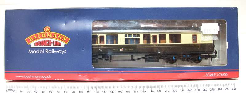 BACHMANN OO: Vintage GWR Brake Composite Coach Mint in Box condition.