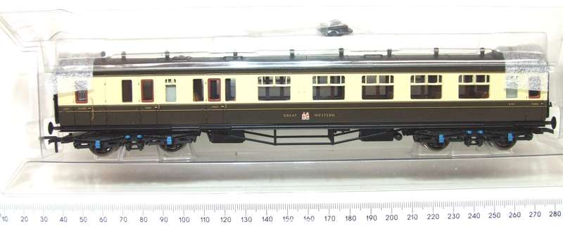 BACHMANN OO: Vintage GWR Brake Composite Coach Mint in Box condition.