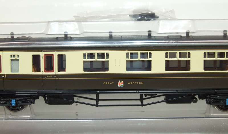 BACHMANN OO: Vintage GWR Brake Composite Coach Mint in Box condition.
