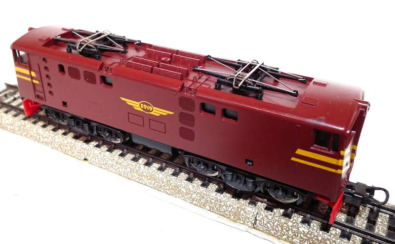 LIMA HO:  SAR "Trans Karoo" E5 Electric Loco in Good Un-Boxed Operational condition.(Italy)