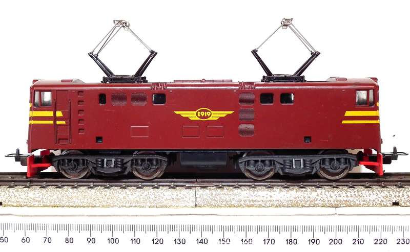 LIMA HO:  SAR "Trans Karoo" E5 Electric Loco in Good Un-Boxed Operational condition.(Italy)
