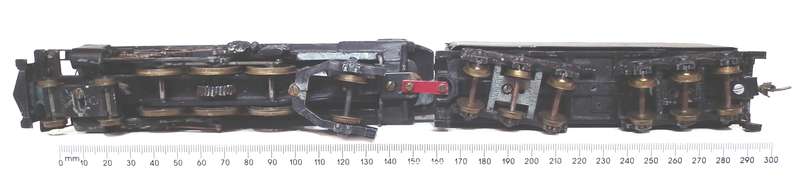 VARNEY OO: Detailed All Metal 4-6-2 Steam Loco with Tender in Fair Running Condition.(USA)