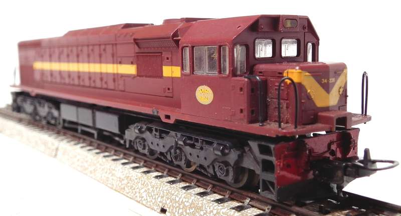 LIMA HO:  SAR "Trans Karoo" Class 34 Diesel Loco in Good Un-Boxed Operational condition.(Italy)