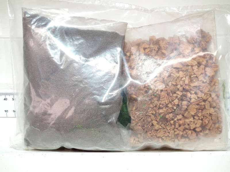 SCENERY HO/OO: 4pc Scatter Layout Decor in Good Packed(some packets were opened) Condition