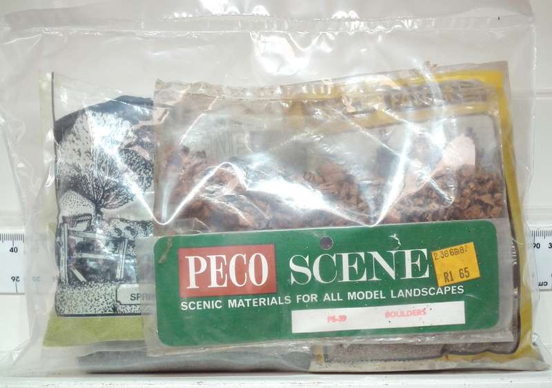 SCENERY HO/OO: 4pc Scatter Layout Decor in Good Packed(some packets were opened) Condition