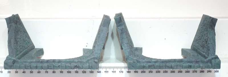 PRP N:  In Excellent Unboxed Condition are Two Rubber-like Stone Tunnel Entrances(England)