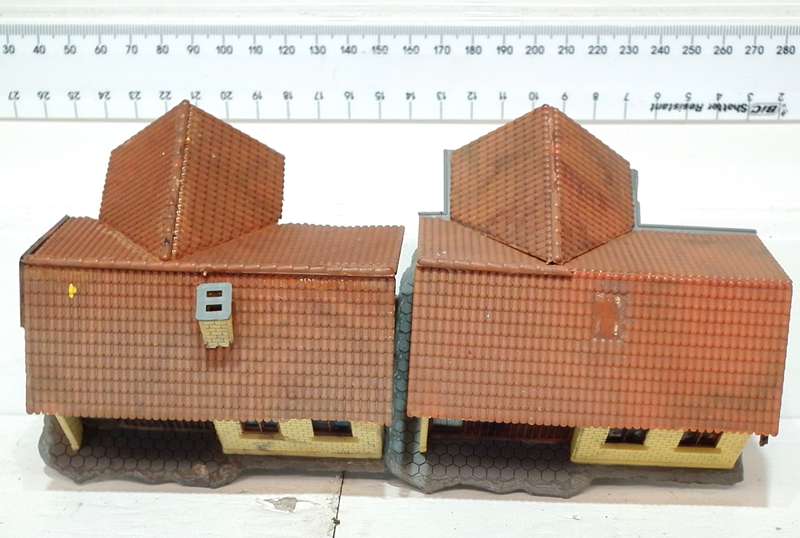 HELJAN HO:  Plastic Houses in Fair Used, Un-boxed Condition.(Denmark)
