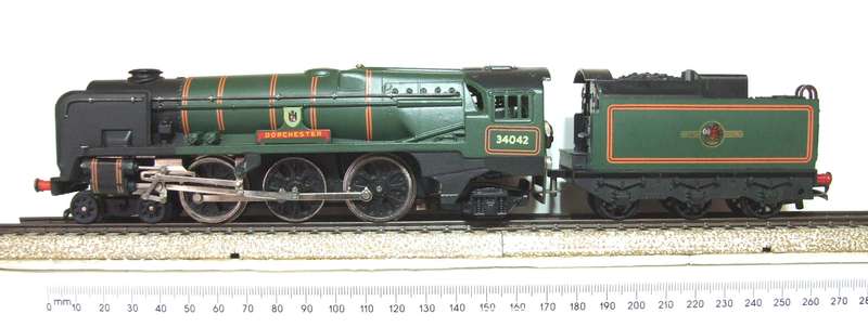 G&R WERNN OO: Vintage 4-6-2 Steam Locomotive with Tender in Like New Boxed Condition.(England)