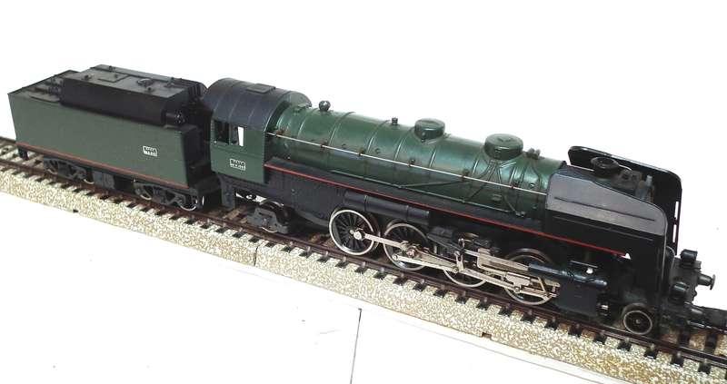 LIMA HO:  Vintage 2-8-2 Steam Loco with Tender in Good Running, Boxed Condition.(Italy)