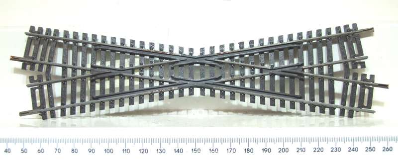 LIMA HO/OO: These Steel Uncouplers and Crossover are in Fair Used Condition.(England)