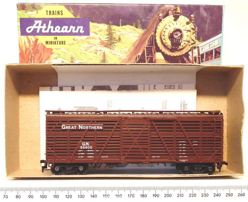 ATHEARN HO: Great Northern Stock Car(1771) in New Old Stock Boxed condition.(USA)