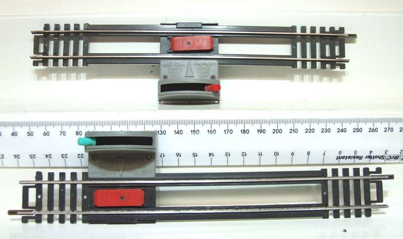 LIMA HO/OO: These Steel Uncouplers and Crossover are in Fair Used Condition.(England)