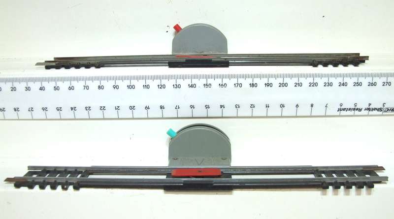 LIMA HO/OO: These Steel Uncouplers and Crossover are in Fair Used Condition.(England)