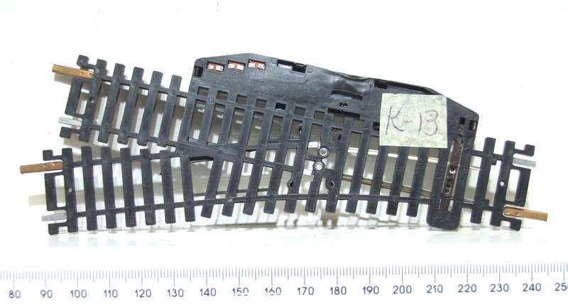 LIMA HO/OO:  Steel Electro-Magnetic RH Point in Fair Used and Un-Boxed Condition.(Italy)